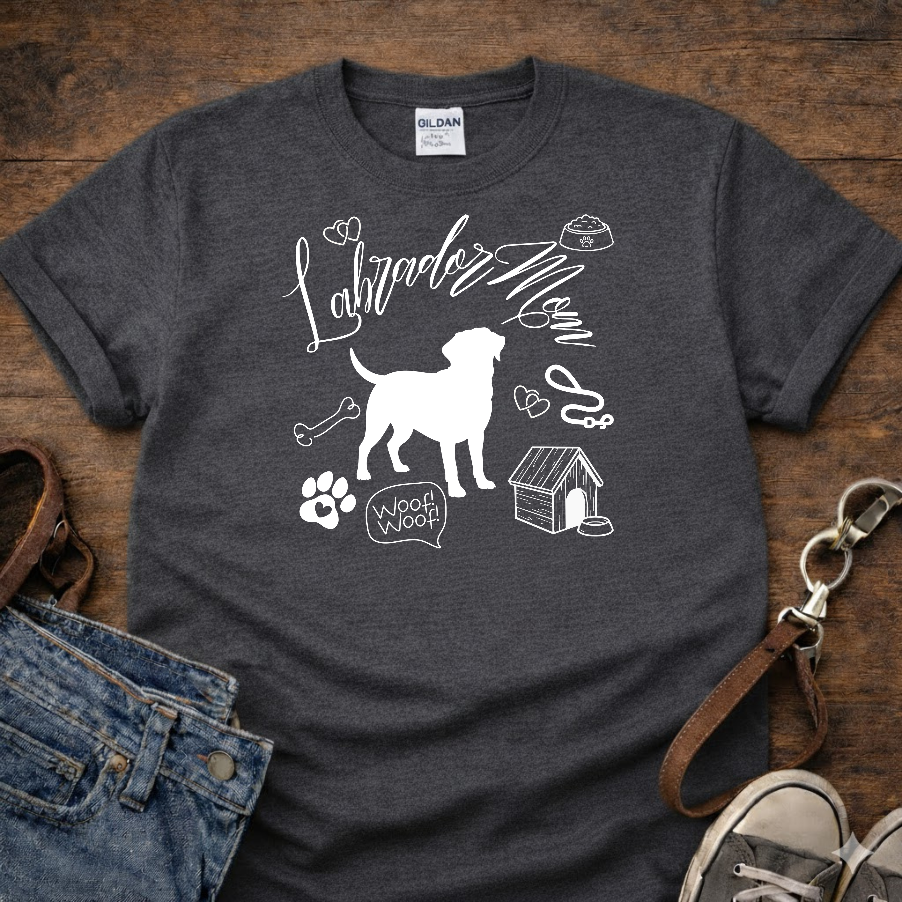 Labrador Mom T-Shirt